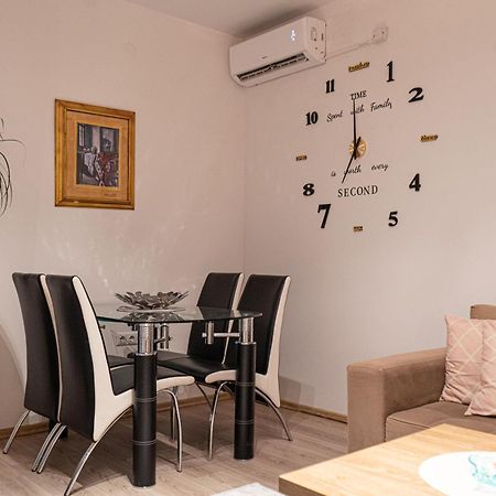 Address Apartment 塞拉耶佛 外观 照片