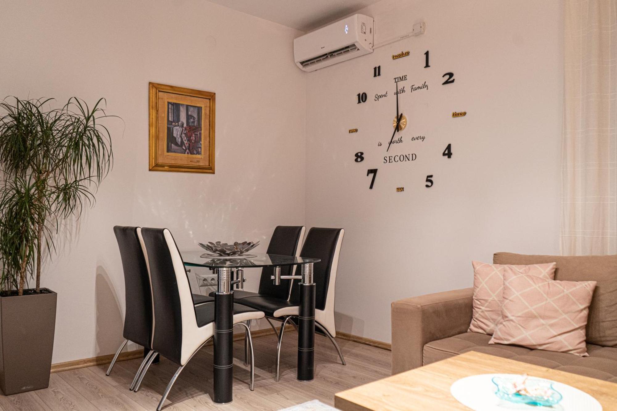Address Apartment 塞拉耶佛 外观 照片